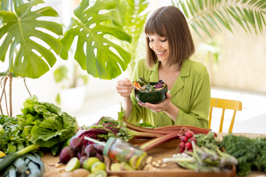 Women eating nutritious food